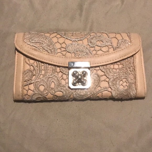 Wallet - Picture 1 of 3